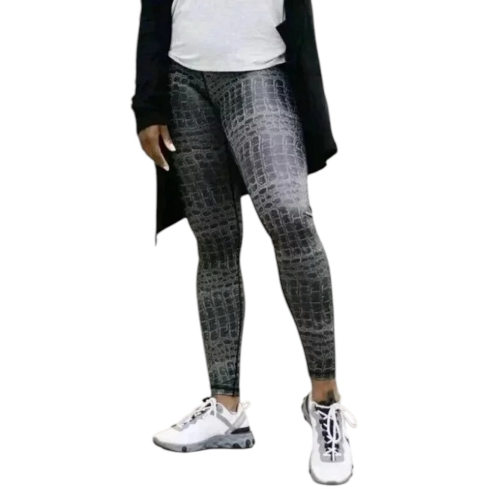 Zyia‎ Gray Armor Light N Tight Legging 28" (6-8) Black Croc Snake Print Metallic